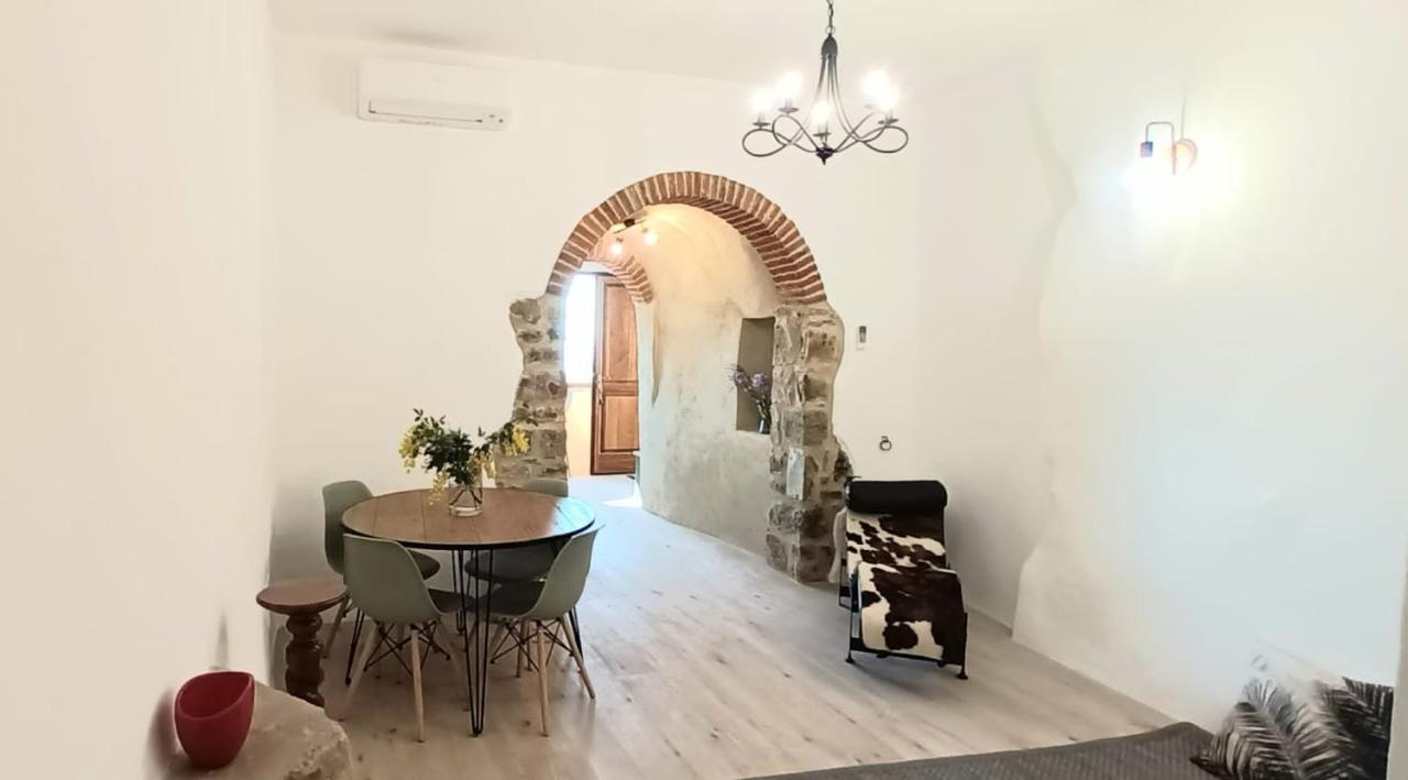 Casa Angolo Cantina Nel Castello Montegiovi Eksteriør bilde